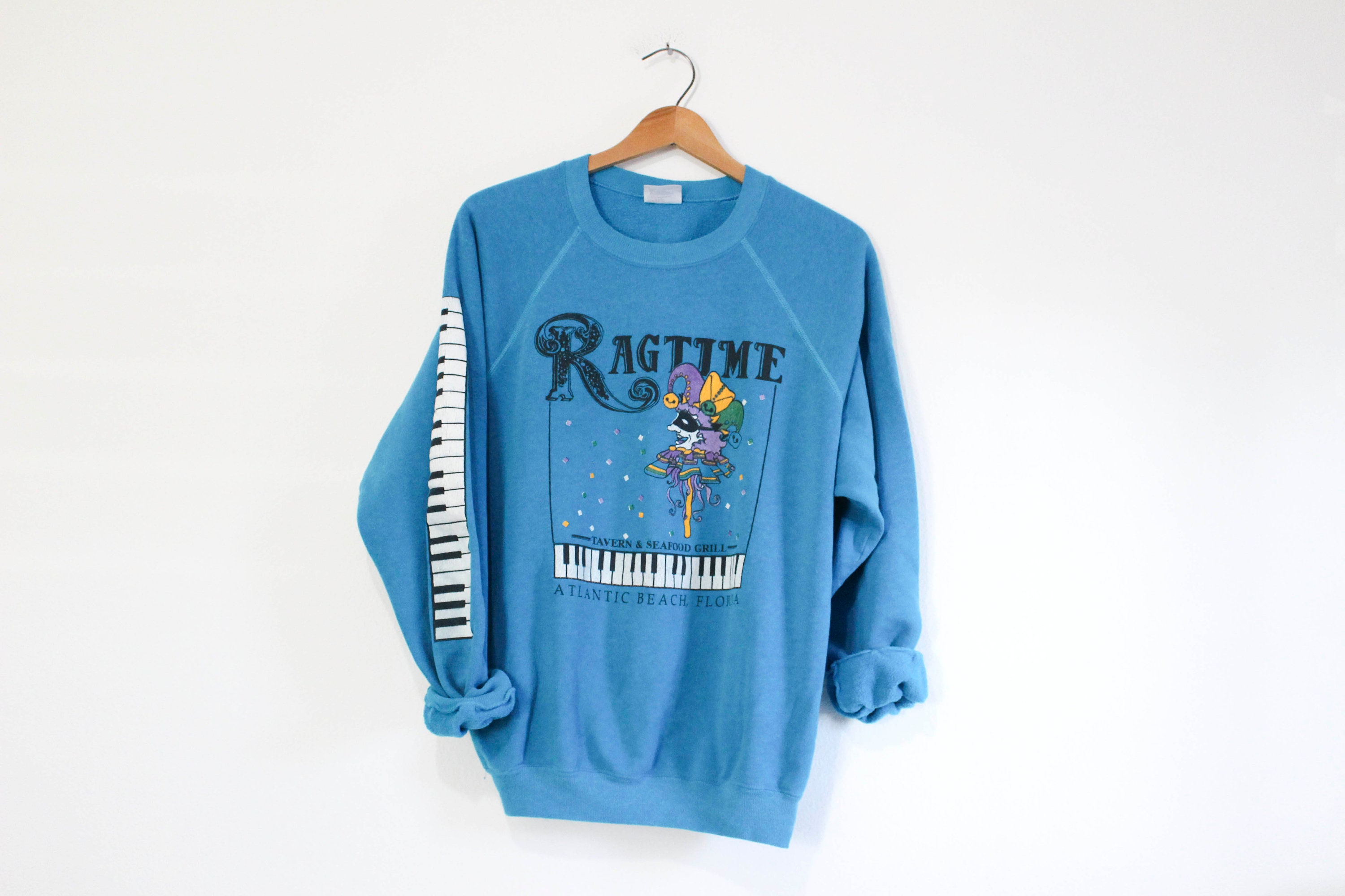 Vacation - Vintage Ragtime Tavern & Seafood Grill Atlantic Beach Florida Sweatshirt Xl