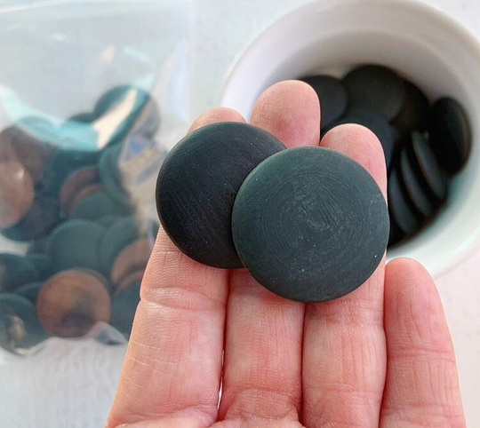 Vintage Black Stained Wooden Wood Cabs Cabochons Flatbacks 30mm | 8
