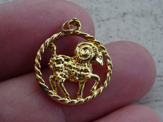 Vintage Vermeil Gold Plated Zodiac Constellation Medal Pendant Medaillon Charm Medallion Sign Of Aries. | Ram A 13