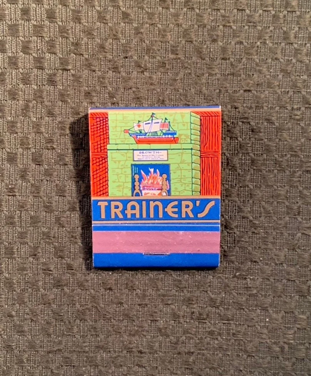 Vintage Matchbook, Trainers, Seafood, Restaurant, Quackertown, Pa, Feature with All 15 Printed Match Sticks, Free Ship in Usa