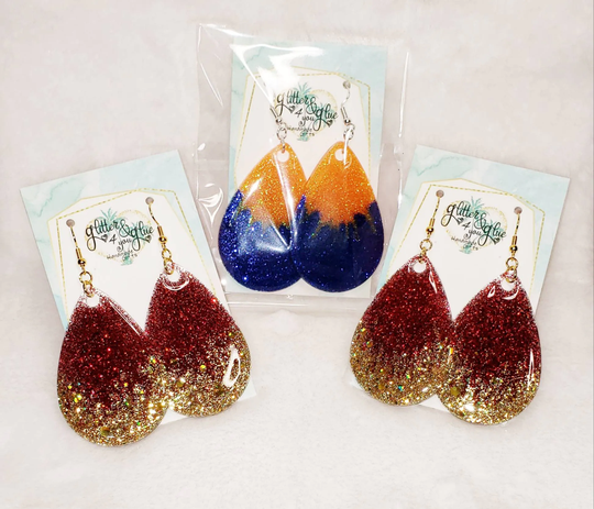 Acrylic Dangle Earrings, Team Colors, School Holidays, Cheer, Sports, Dance Team Mom Football, Basketball