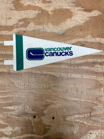 Vintage Vancouver Canucks Canada Nhl Hockey Mini Pennant Flag Banner 4x9.5 Inches