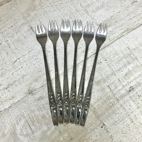 Vintage Oneida Stainless Hors "Devours Forks, Lasting Rose