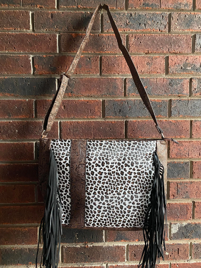 Smoky Mountain Rain Tassel Shoulder Tote/Purse