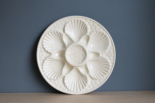 1 Vintage C. 50S Oyster & Seafood Serving Plate, Cream Color Glazed Ceramic
