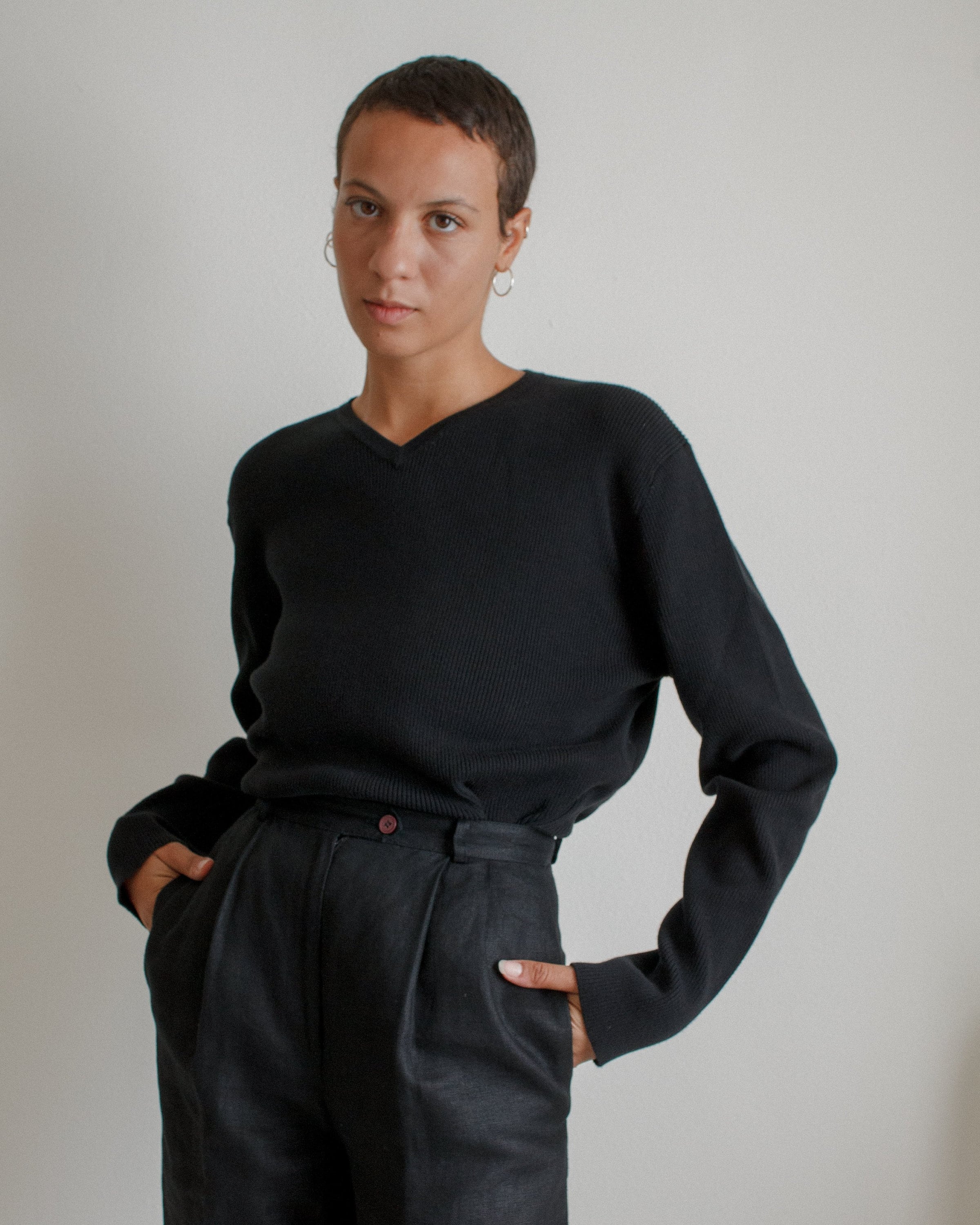 Y2K Black Cotton Blend V Neck Ribbed Sweater // L | 2133