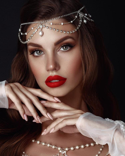 Boho Head Chain, Bridal Hair Piece, Pearl Headpiece, Crystal Chain, Drapped Hair Circlet, Rhinestone Accessories