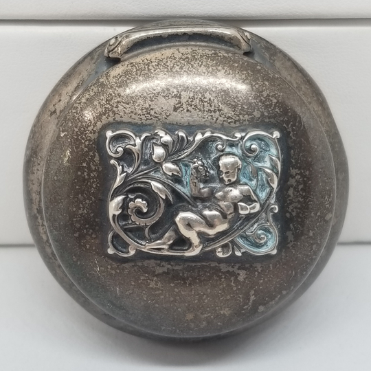 Z1236 Vintage Sterling Silver Cupid Box