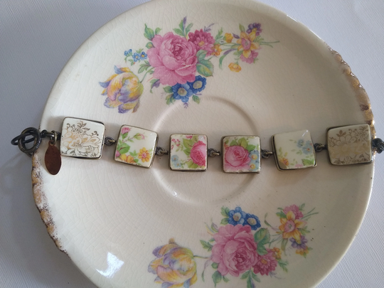20Th Anniversary Gift, Broken China Floral Bracelet, Jewelry, Vintage Recycled Pink Roses Gold Gilded