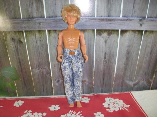 Vintage 1988 Hasbro Boy Doll Rob Maxie's Boyfriend With Jeans Poseable Blonde Hair Blue Eyes
