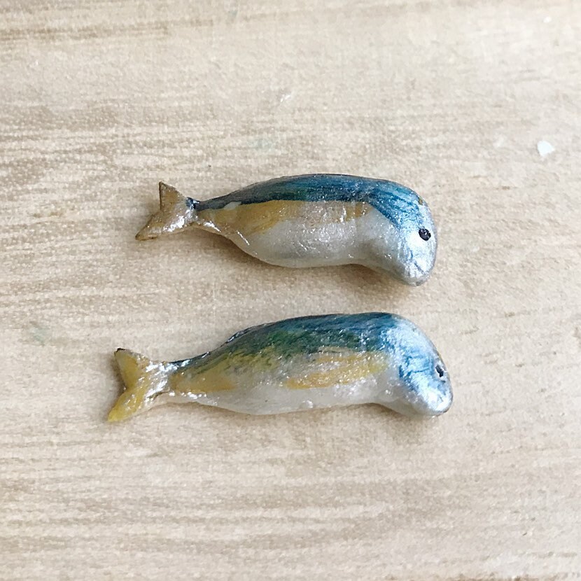 Miniature Fish, Dollhouse Fish, Miniature Food, Miniature Diy, Miniature Animals, Miniature Food, Dollhouse Food, Seafood, Diy, Fish