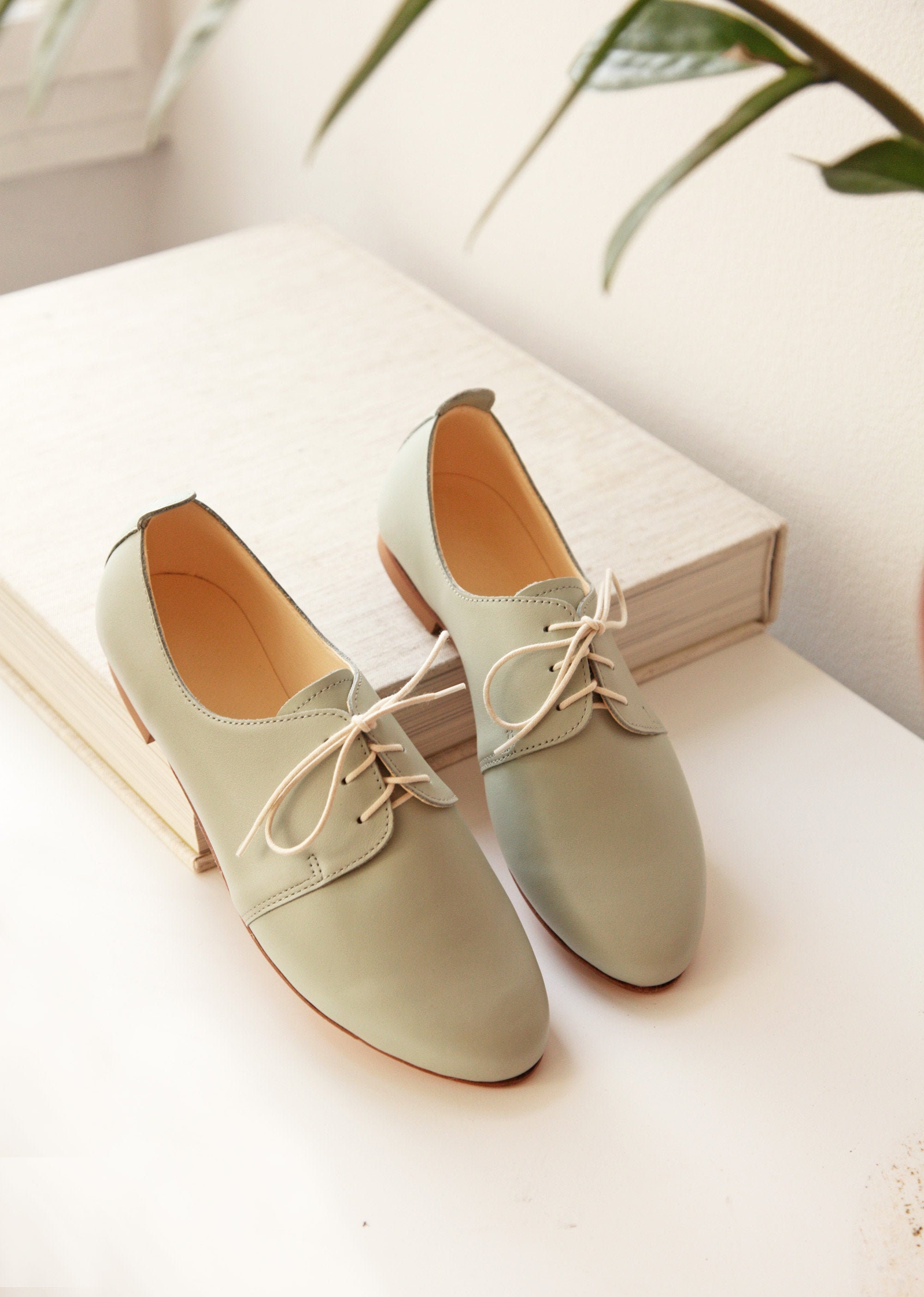 The Oxford Leather Shoes in Pastel Mint