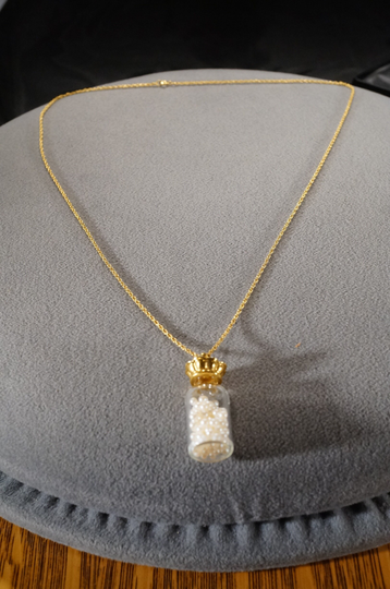 Vintage Art Deco Style Yellow Gold Tone Faux Pearl Glass Bottle Pendant Dangle Necklace Jewelry K#90