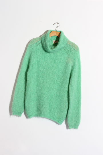 1960S Mint Hand Knit Mohair Blend Turtleneck Sweater/S-M