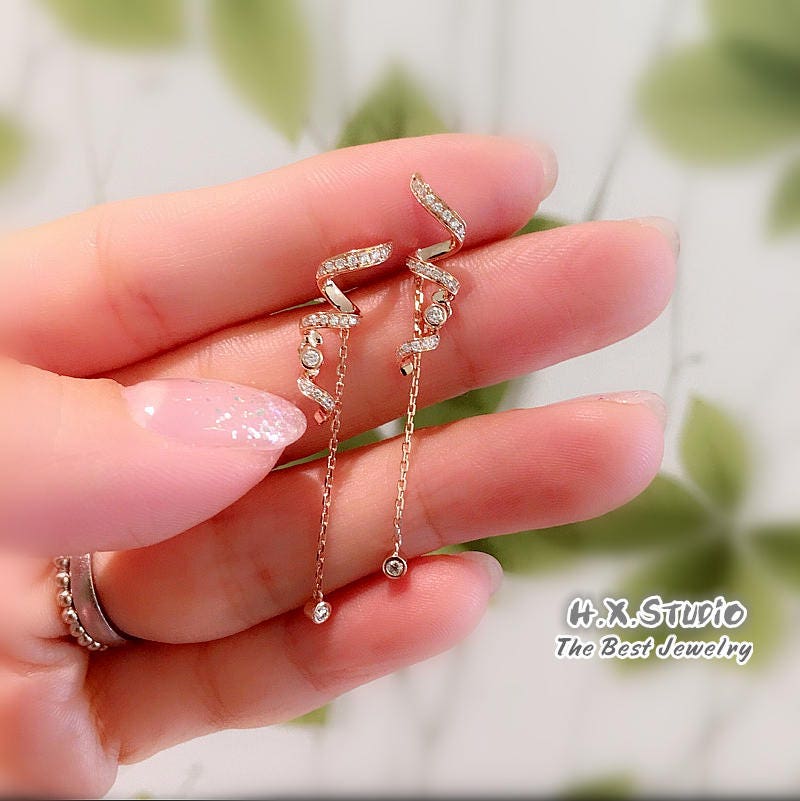 Minimalist Spiral Dangle Earrings, Solid 18K Gold, Diamond, Drop, Simple Elegant Modern Diamond Earring, Gift Idea, For Her