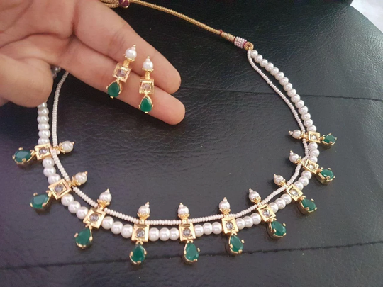 Dainty Pearls N Green Jadaau/Jadau Necklace Set