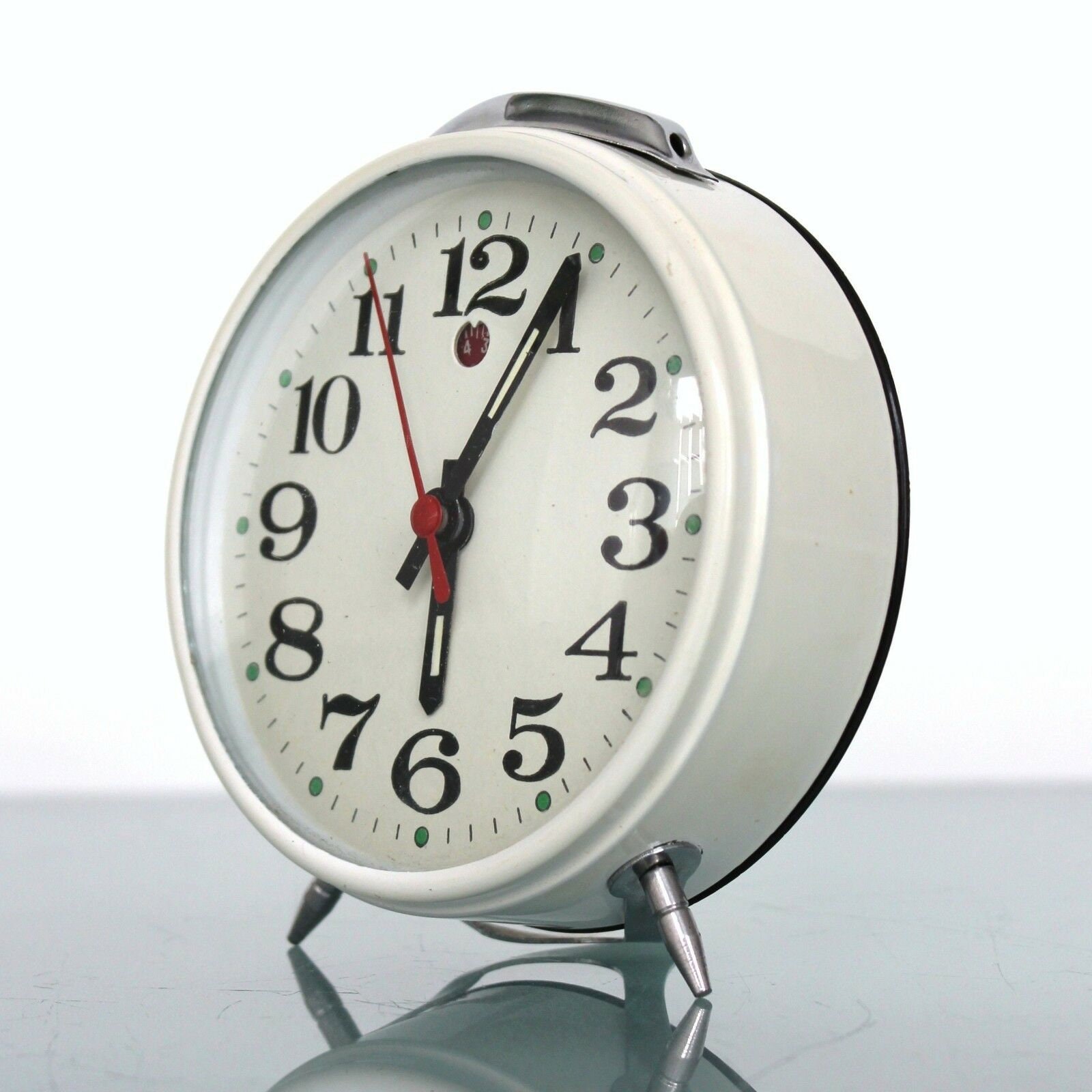 Retro Five Rams Clock Mantel Alarm Chrome Top Condition Mid Century Space Age Wind Up Clock. Offered With A One Years Guarantee