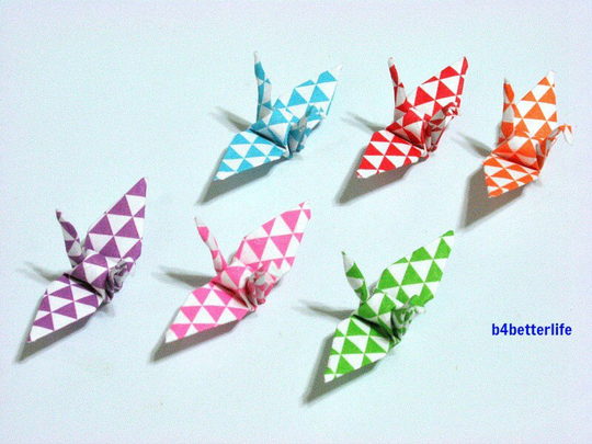 100Pcs Assorted Colors Origami Cranes Hand-Folded From 3.2 X 3.2cm Square Paper. #md116A. | Md Paper Series
