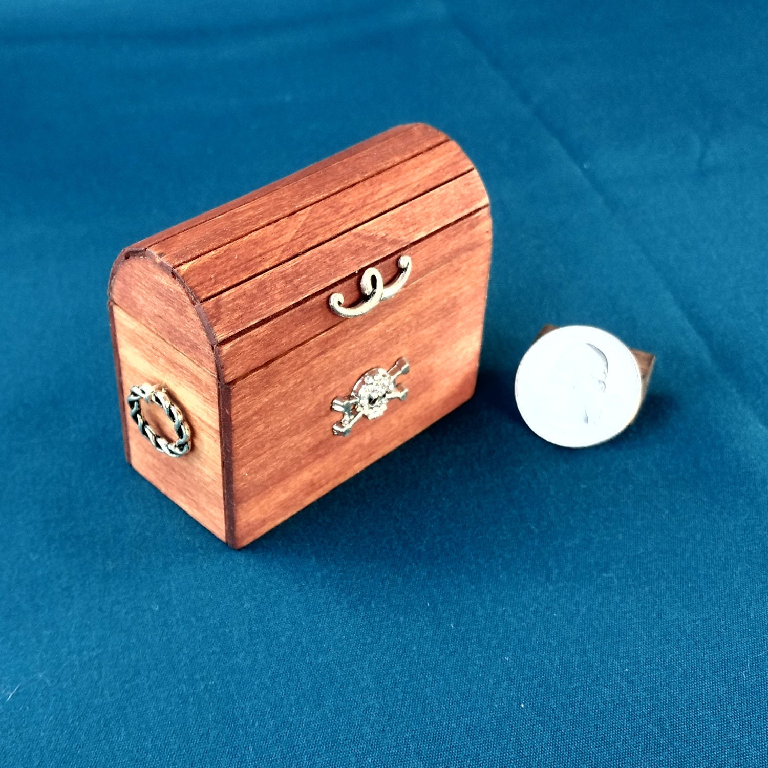 112 Scale Round Top Pirate Treasure Chest, Skull & Crossbones, Cherry, Miniature, Dollhouse, Magic, - Hand Made in The Usa