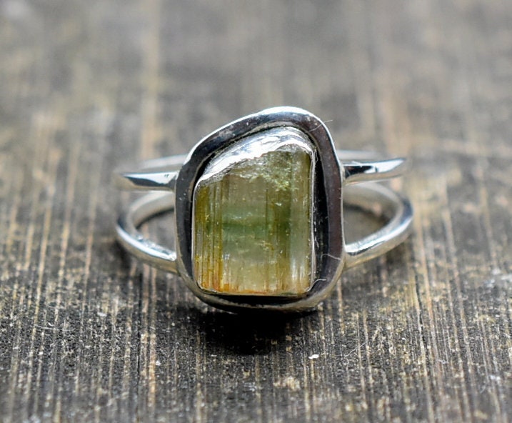 Green Tourmaline 8 3/4 Us Ring, 925 Sterling Silver, Handmade Raw Stone Birthstone T8 Women Gift