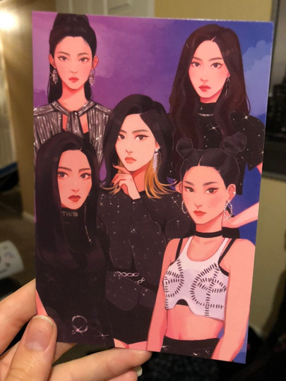 Itzy Postcard