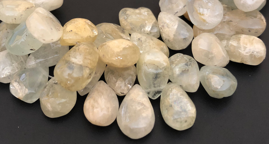 Delicate Peruvian Opal Flat Teardrop Side Drilled-8" Strand
