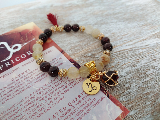 Capricorn Garnet Birthstone Beaded Zodiac Sign Bracelet