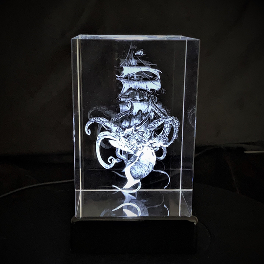 3D "Kraken" Crystal With Free Usps Priority Shipping