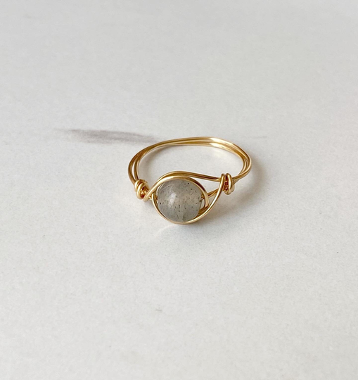 Labradorite Wire Wrapped Ring, Gray Veefloraa