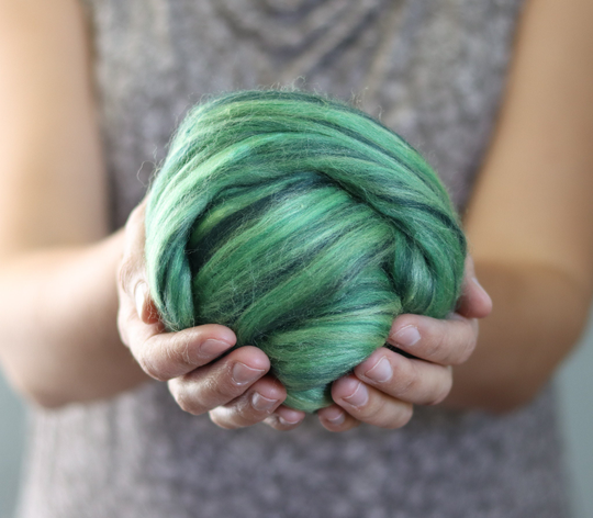 Merino Wool/Silk Blend Roving in Brasil Green, Needle Felting, Wet Nuno Weaving, Arm Knitting, Chunky Yarn, Dhg