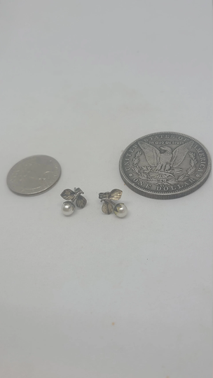 Vintage Sterling Silver Pearl With Leaf Stud Earrings