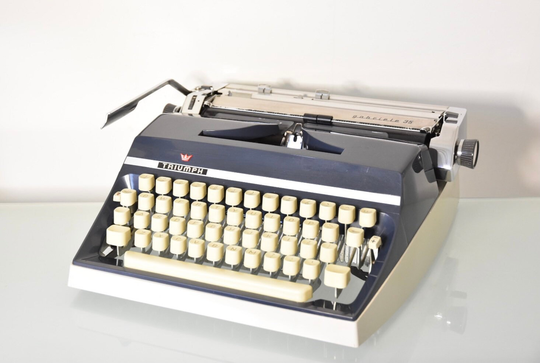 Triumph Gabriele 35 Working + New Ribbon Vintage Typewriter Made in West Germany 70S