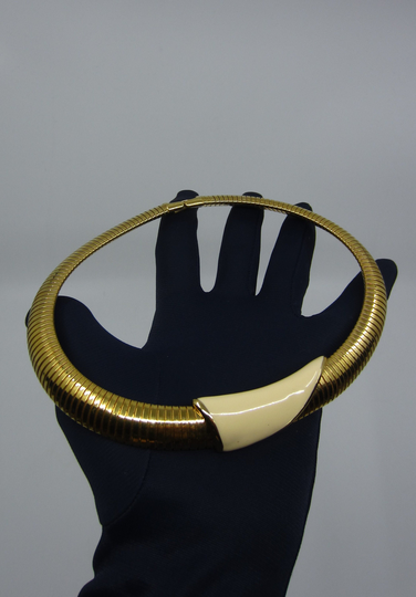 Vintage Monet Gold Toned Metal Collar Necklace with Cream White Enamel Detail Flexible Links Bold Stylish Costume Jewelry 1980S Designer Gift