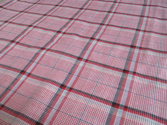Vintage 1960S Cotton Polyester Blend Fabric Plaid 46 Inches Wide