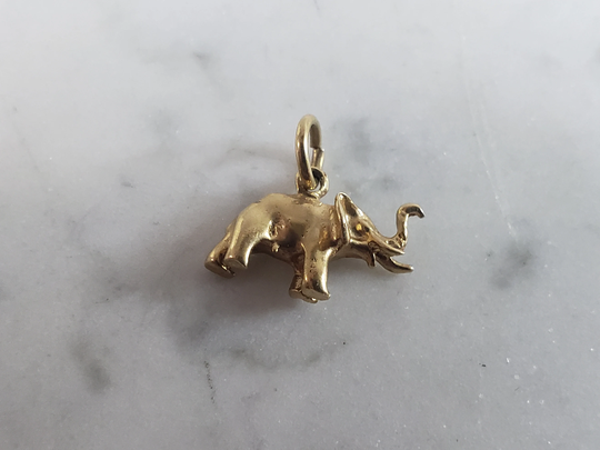Womens Vintage Estate 14K Gold Elephant Charm Pendant 1.3G E2917