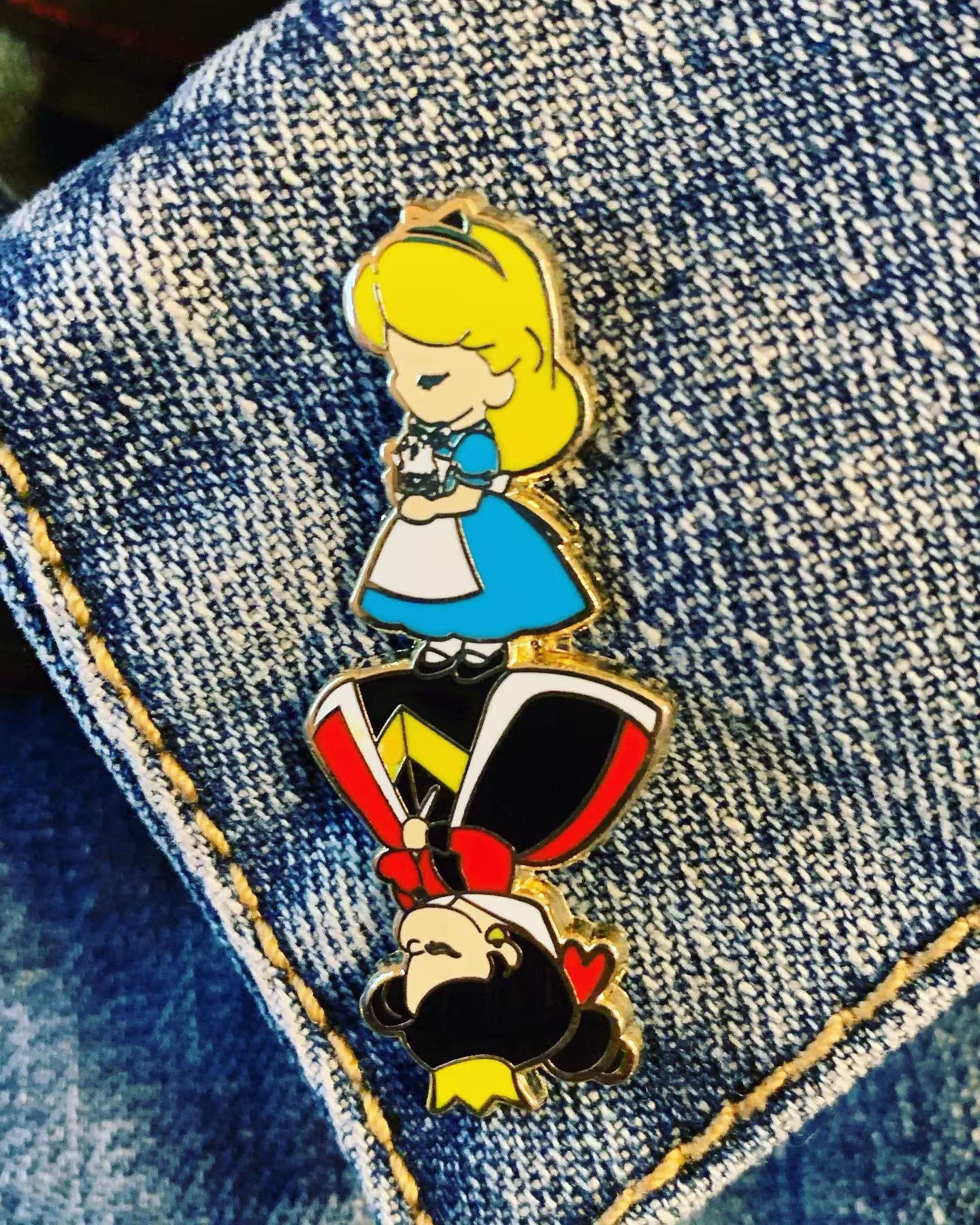 Alice in Wonderland Hard Enamel Flip Pin
