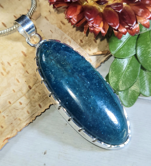 Apatite Pendant, Oval Premium Pendant, Handmade Gift For Her, . 925 Sterling Silver Pendant, Ct34