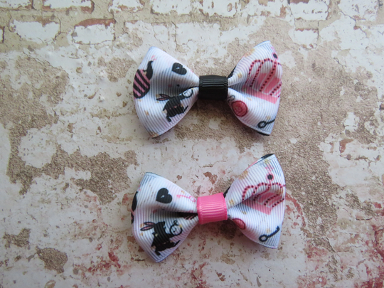 Alice in Wonderland Themed Bow For Craft | Set Of 10