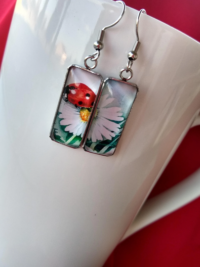 Vibrant Ladybird On Daisy Glass Hook Statement Earrings Attractive Insect & Floral Themed Unique Gift Jewelry For Nature Lovers