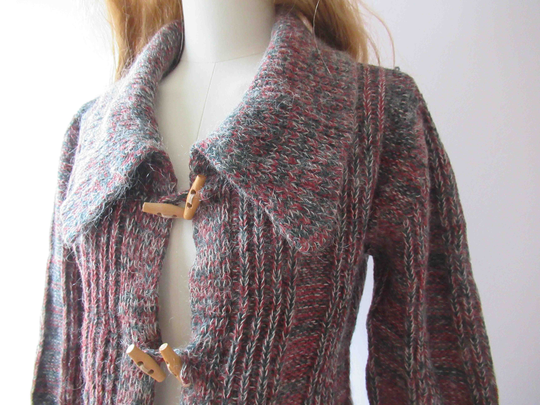Vintage 70S Hand Knit Wool Blend Red Green Variegated Toggle Cardigan Small