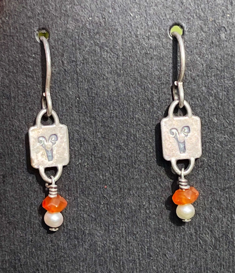Vintage Unique Rams Head Earrings Made Of Sterling Silver 925 With Banded Agate & Seed Pearl