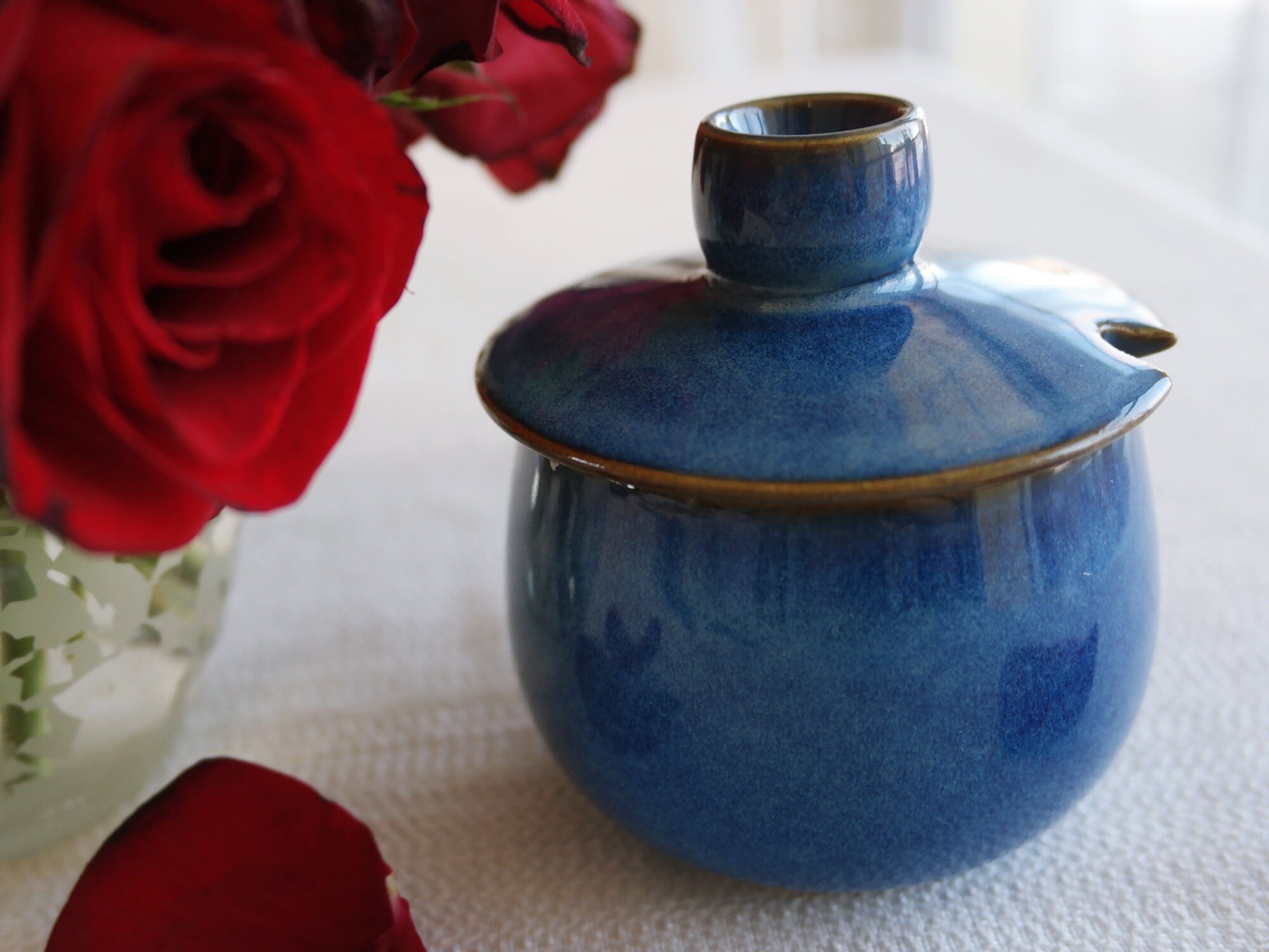 Denby Sugar Bowl W/Lid - English Blue Pattern Speckled Royal Stoneware Brown Trim Fine Pottery Ram Head Stamp England