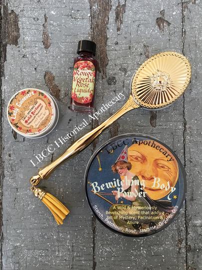 Vintage Makeup Beauty Blender Contour Foundation Brush 1920S 1930S Old Hollywood Gold Heart Vanity
