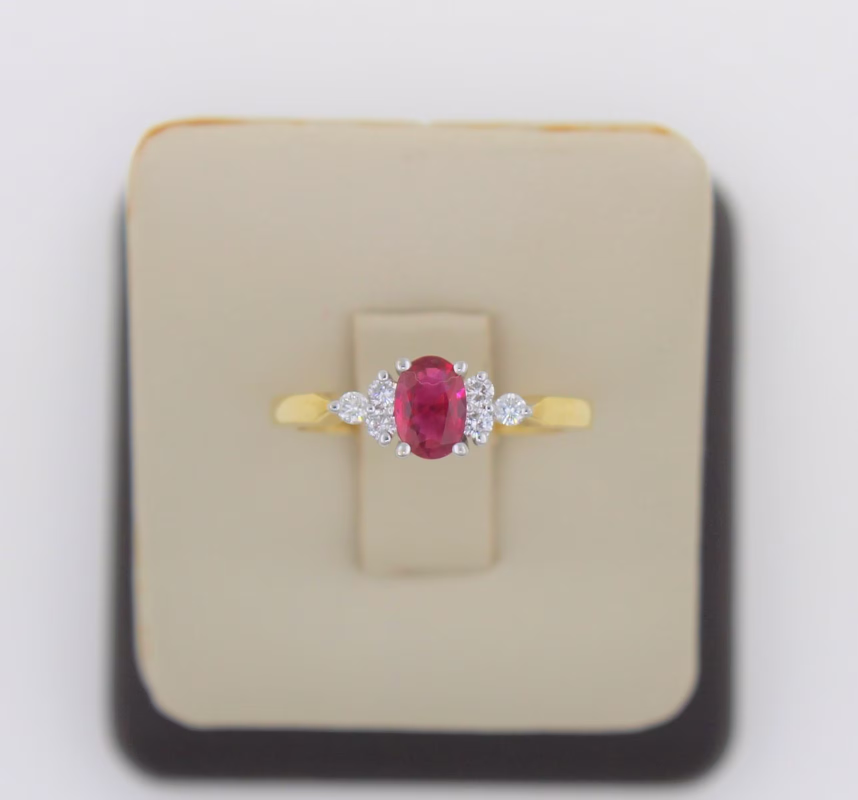 Vintage 1980S Handmade 18K Solid Yellow Gold Ruby Diamonds Ring. Engagement Ring