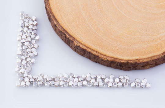 5 Strads-2.5mm Faceted Square Beads, 1.3mm Hole, Brass Silver Plated, Priced Per Strand, Cube Spacer Sspb027