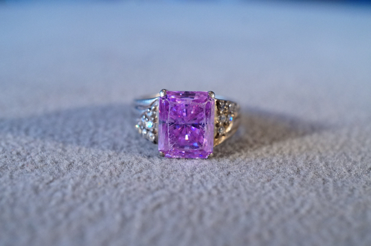 Vintage Sterling Silver Band Ring 13 Round Rectangle Prong Set Amethyst White Topaz Multi Stone Setting Art Deco Style Collectable, Size 6