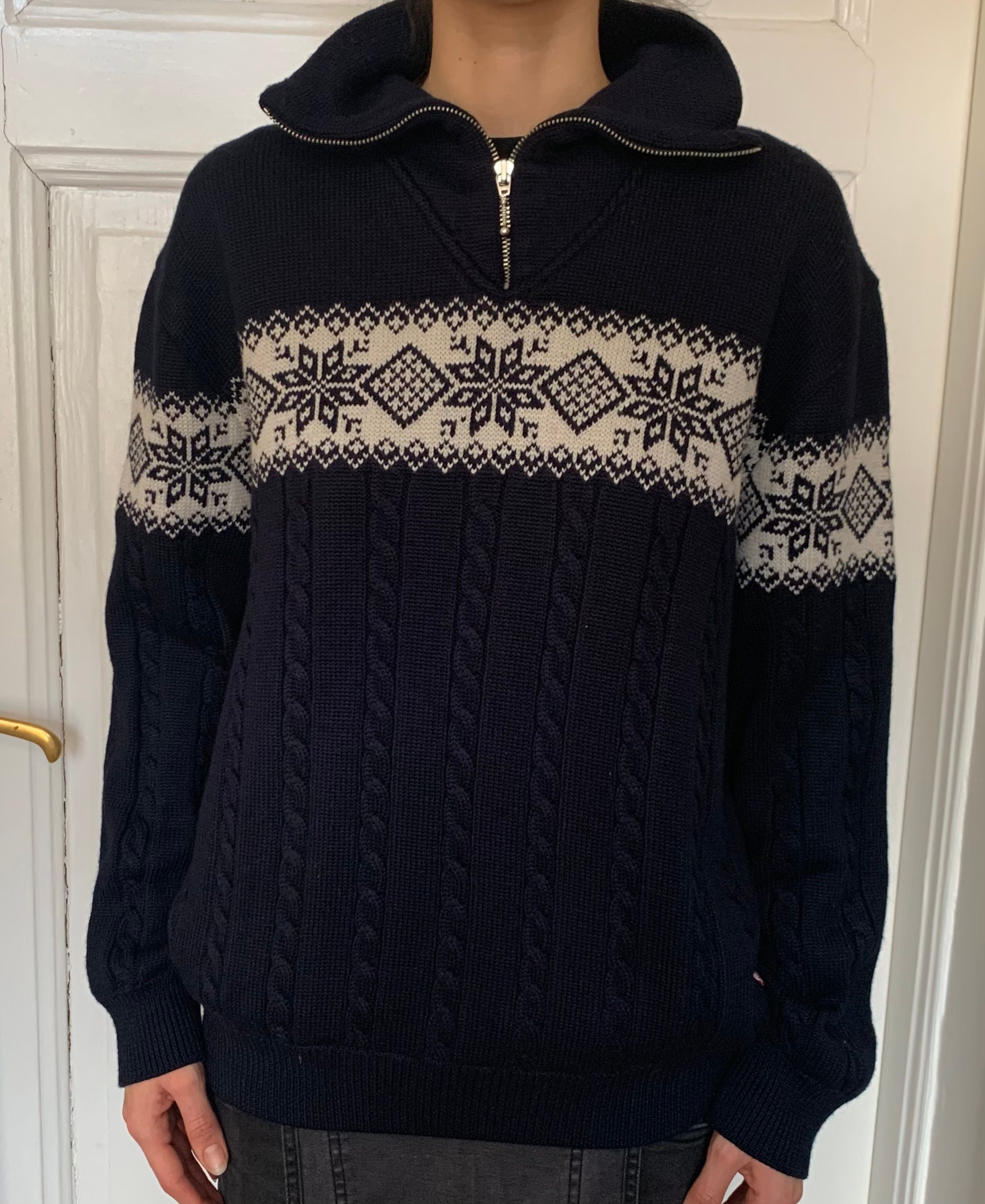 Vintage Wool Blend Navy Blue & White Snowflakes Pattern Zip Up Collared Ski Jumper Pullover Size M Men