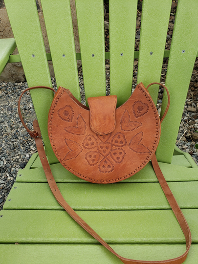 Half Moon Leather Bag|| Mexican Leather Crossbody Purse||Hand Tooled Bag||Mexican Purse||Artisanal Bag||Leather Purse