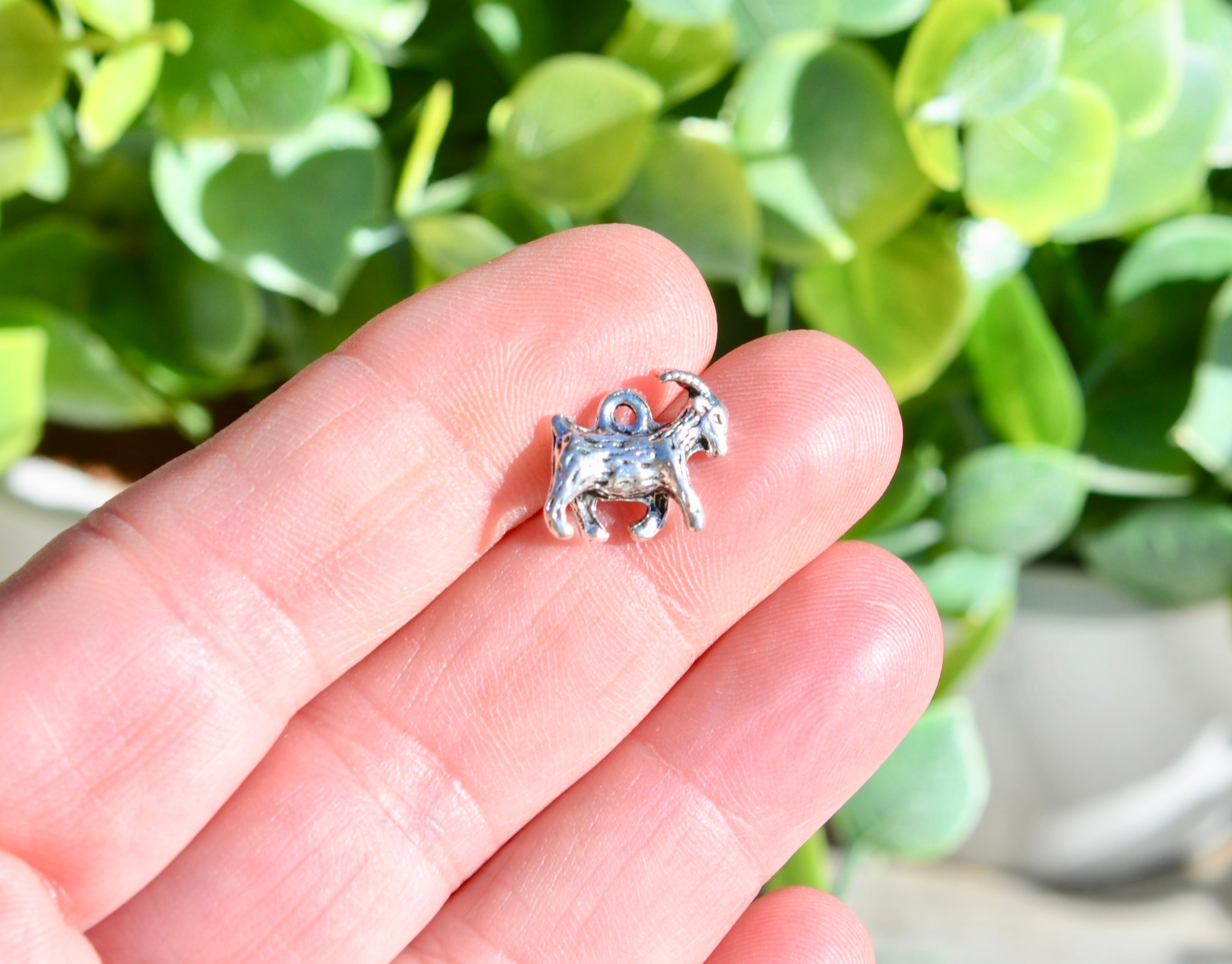 Bulk 20 Goat Ram Silver Tone 3D Charms Sc2575