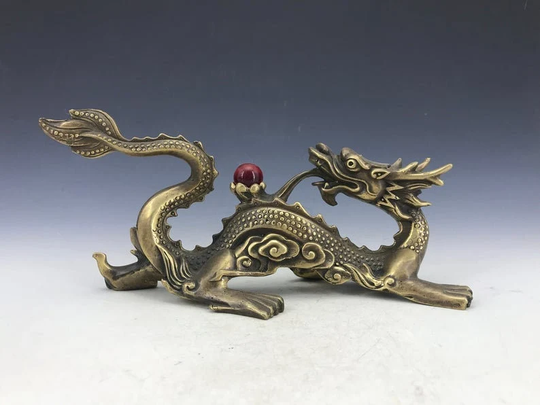 Chinese Antique Brass Ornaments With Dragon Statues Inlaid Precious Stones